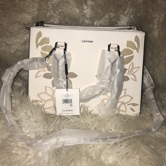 Calvin Klein Crossbody Handbag - Picture 1 of 5